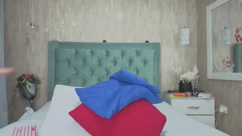 Marcela online show from November 4, 7:37 pm