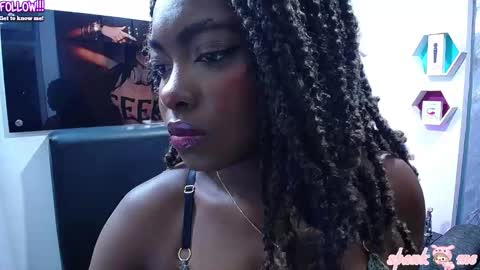 Snapshot of marcelagreyy chatting on October 18, 6:45 pm MARCELA online show from October 18, 6:45 pm