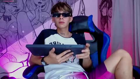 marco_777_ online show from May 3, 9:10 pm