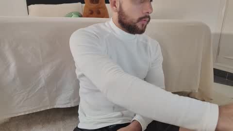 marco_parola online show from December 15, 9:16 am