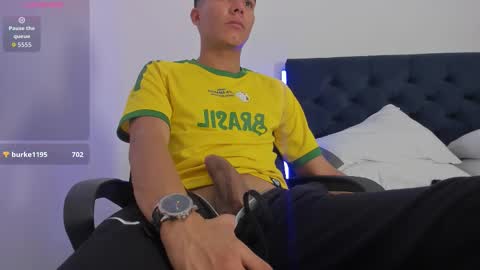 marcus_moreno online show from December 17, 5:25 am