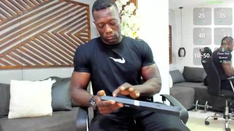 Marcusssss online show from November 18, 11:35 am