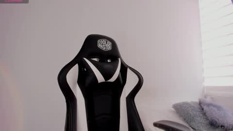 Maria online show from November 5, 4:42 pm