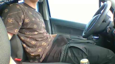 mareczek32 online show from March 19, 9:37 am