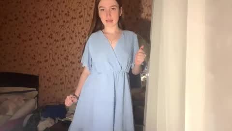 Chloe online show from March 12, 3:27 pm