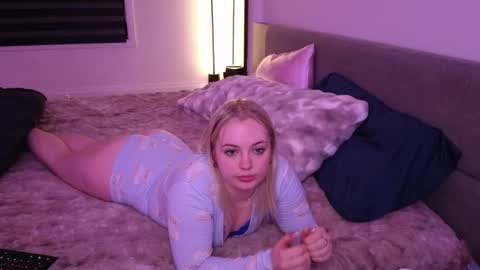 margot_robbie7 online show from February 24, 1:41 am