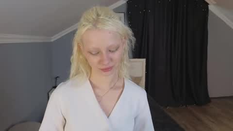 Milena online show from February 22, 9:13 am