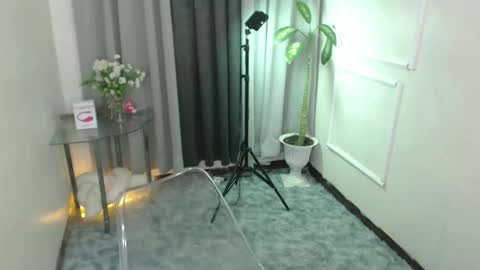 maria online show from February 20, 7:45 am