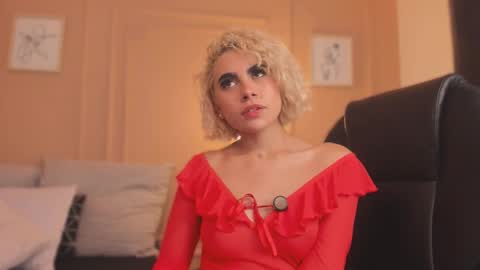 Marian online show from February 20, 7:49 pm