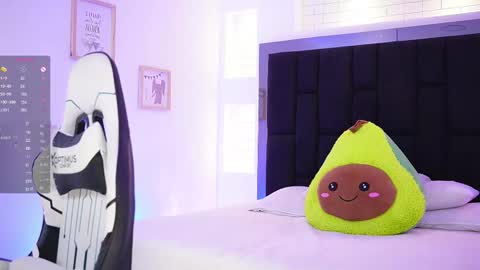 Mariana  online show from November 13, 7:05 pm