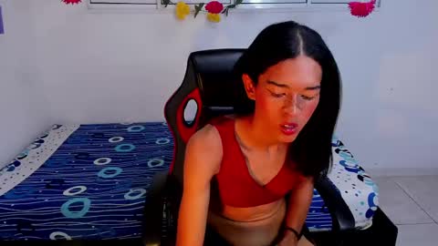 Mariana online show from March 11, 11:15 pm