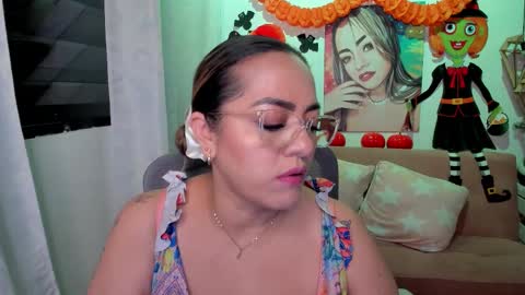 Mariana Lopez online show from October 30, 2:45 am