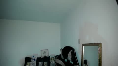 Mariana online show from December 17, 5:14 am