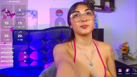 Marian online show from April 1, 9:34 pm