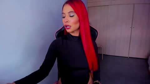 M A R I A N E online show from November 12, 5:48 pm