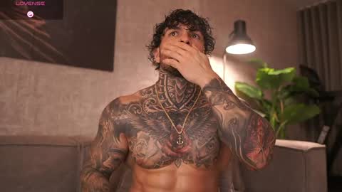 Mariano Costa online show from April 17, 1:41 am