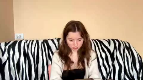 MariaNogle online show from March 20, 2:44 pm