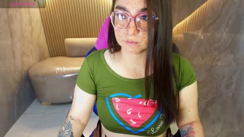 Marieh  online show from October 12, 12:42 pm