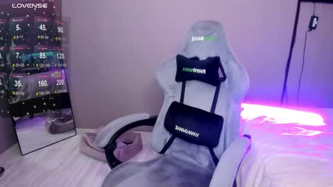 Maria  online show from March 30, 3:45 pm