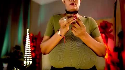 Nikita - Scroll down and read my bio please. New Pictures in Bio online show from October 5, 7:06 am