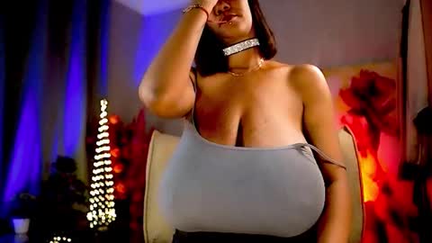 Nikita - Scroll down and read my bio please. New Pictures in Bio online show from November 15, 7:10 am