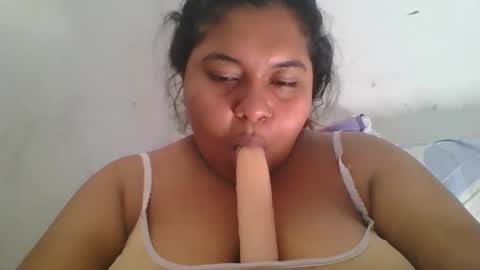 marilyn_porto online show from April 2, 6:59 pm