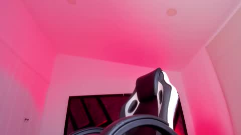 Marilyn online show from October 10, 6:19 am