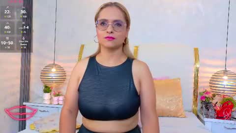 Marilyn Vega online show from June 15, 8:34 pm