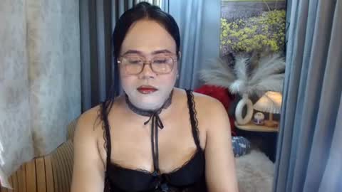 LEAH online show from June 27, 7:20 pm