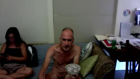 mark_and_lola online show from January 14, 9:23 pm