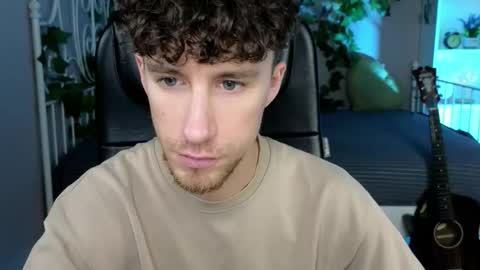 mark_caron online show from November 26, 8:49 pm