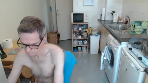 Snapshot of mark_islington chatting on October 12, 9:46 am mark_islington online show from October 12, 9:46 am