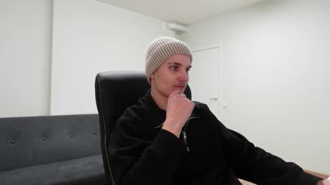 MARK KARSON online show from January 10, 7:52 pm