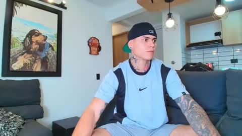 Snapshot of marko_toro__ chatting on September 18, 5:50 pm Sebastian online show from September 18, 5:50 pm