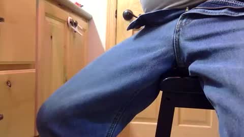 markpanier online show from November 19, 7:01 pm