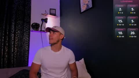 Mark Santos online show from April 17, 7:16 pm