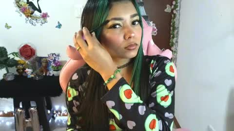 maron  online show from June 1, 1:34 pm