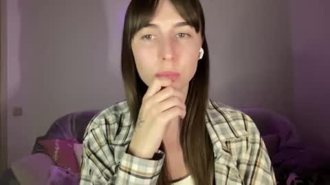 Mary online show from October 13, 2:52 pm