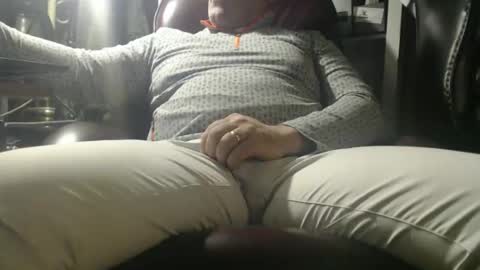 only fans marrieddad19751975 online show from March 23, 1:10 am