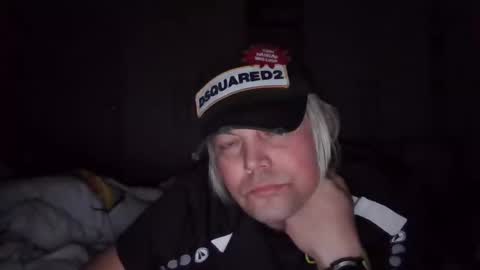 mars0481 online show from December 3, 10:01 pm