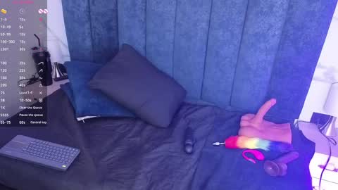 marscarlett online show from March 31, 1:22 pm