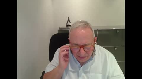 Snapshot of martin_1947 chatting on October 12, 7:27 pm martin_1947 online show from October 12, 7:27 pm
