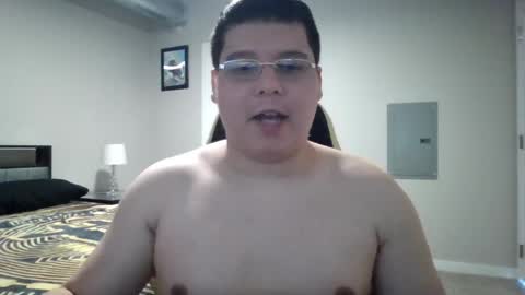 martin_militaryboy online show from May 16, 7:56 pm