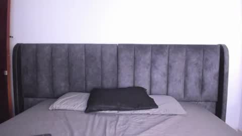 Laura online show from February 28, 8:39 pm