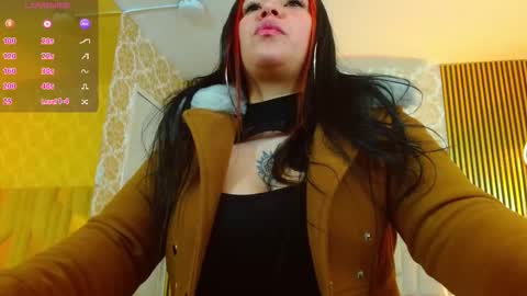 Snapshot of martina_tay chatting on October 3, 4:10 am Hey im martina online show from October 3, 4:10 am