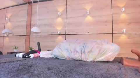 martina touss  online show from May 9, 2:12 pm