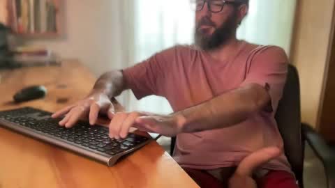 Martincito online show from February 25, 11:21 am