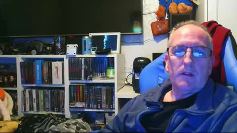 martingbp online show from December 9, 8:01 pm