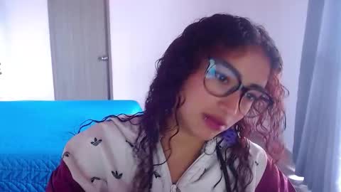 Snapshot of mary_jane1_ chatting on October 25, 1:00 pm mary online show from October 25, 1:00 pm