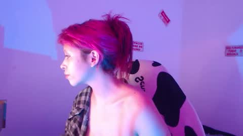                      100   online show from October 28, 6:03 am